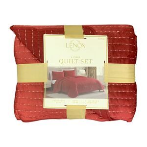 Lenox 3-Piece Polyester Holiday Patterened Quilt Set, King - Red